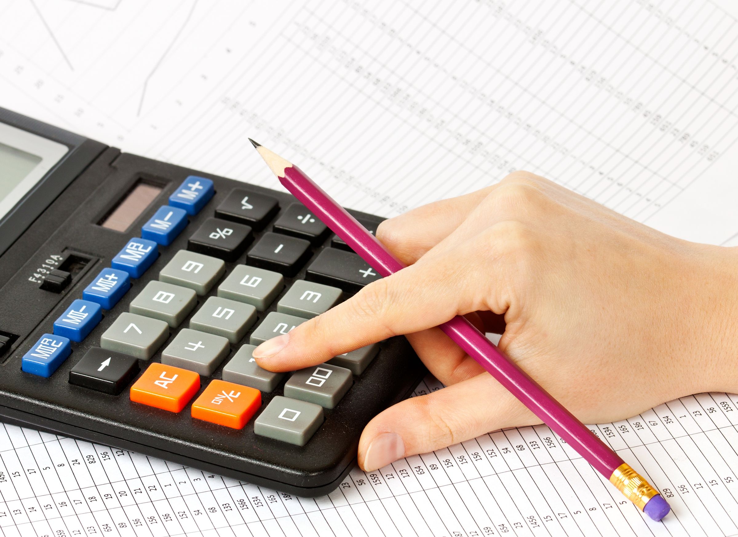 Should You Outsource your bookkeeping tasks?